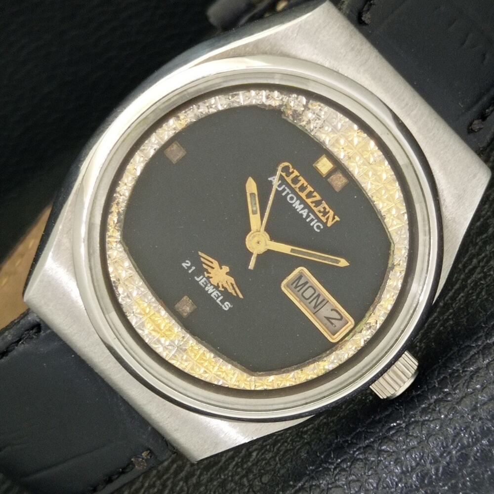 Vintage 1976 Citizen Automatic Mens Silver Watch W/daydate & Gold accents